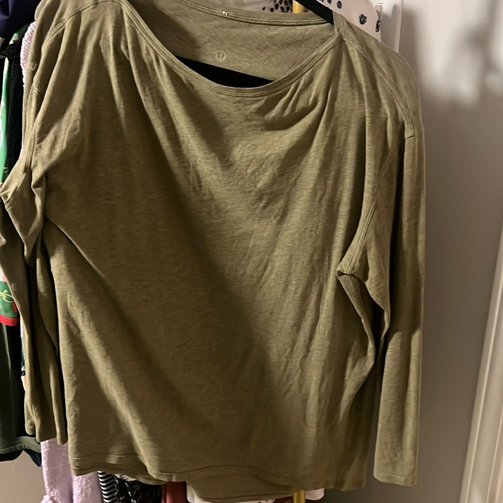 Back In Action Lululemon Top - Green